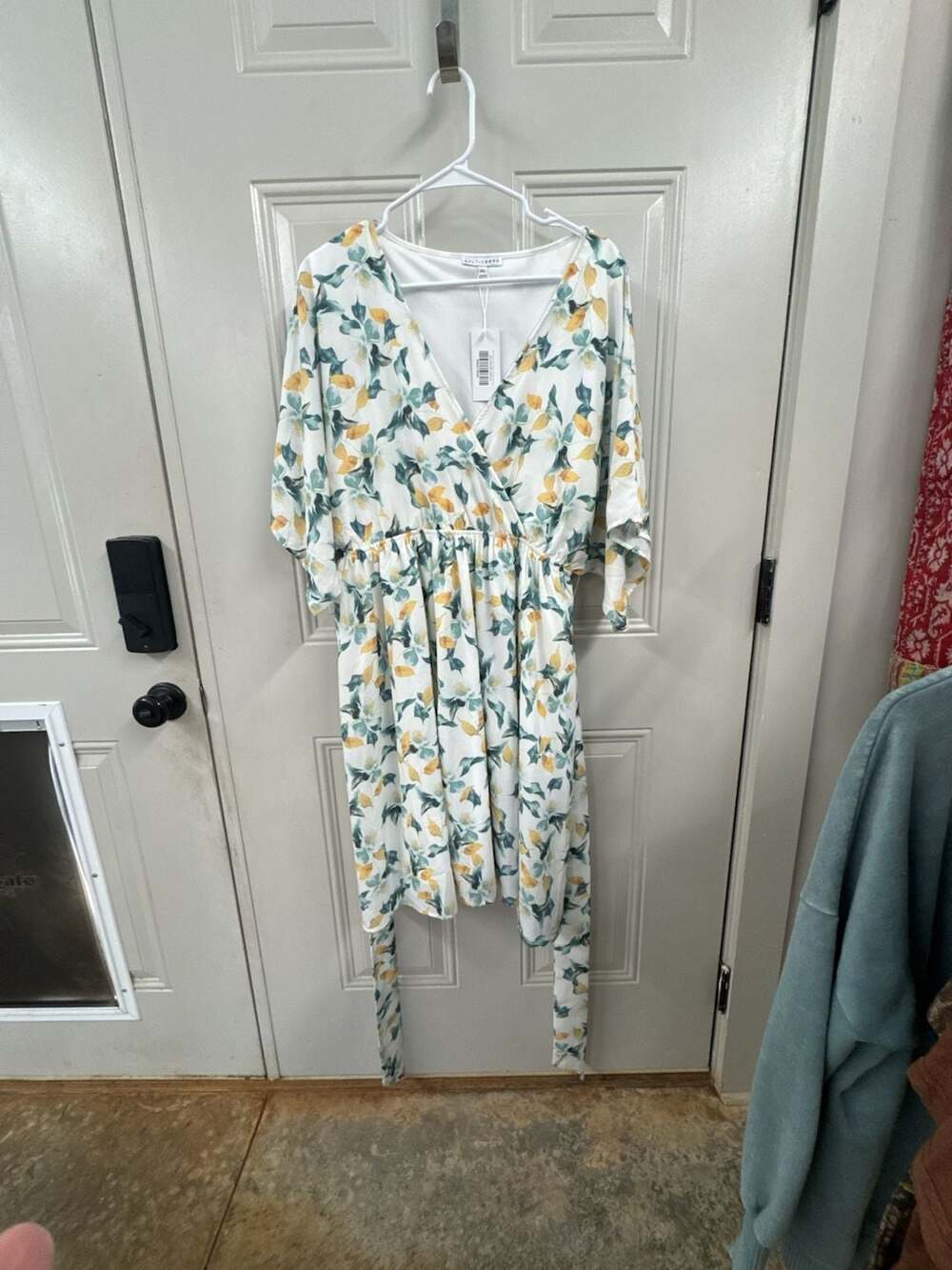 Baltic Born Raina Kimono Short Dress Size XXL Off White Multi Floral